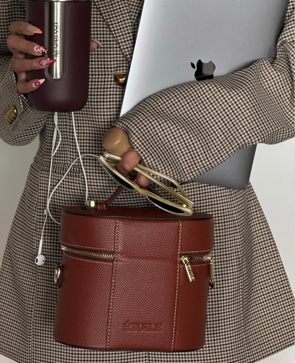 Oval Toiletry Case